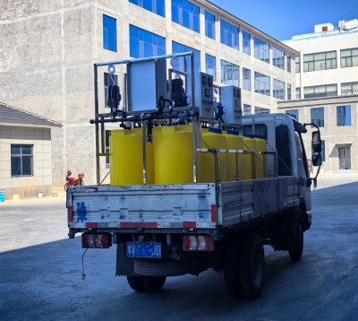 全主動加藥裝配廠家發貨現場